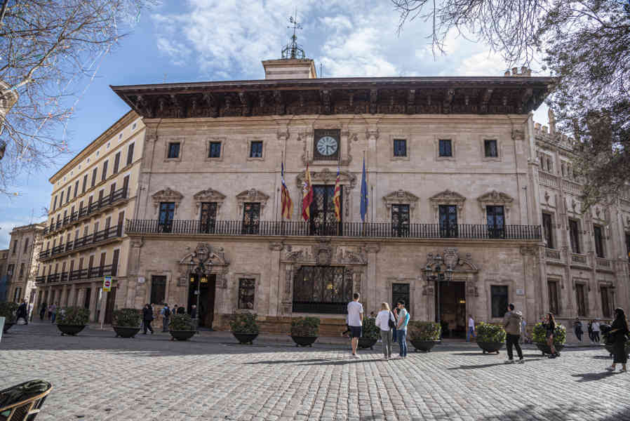 Mallorca - Palma 045 - Ayuntamiento.jpg